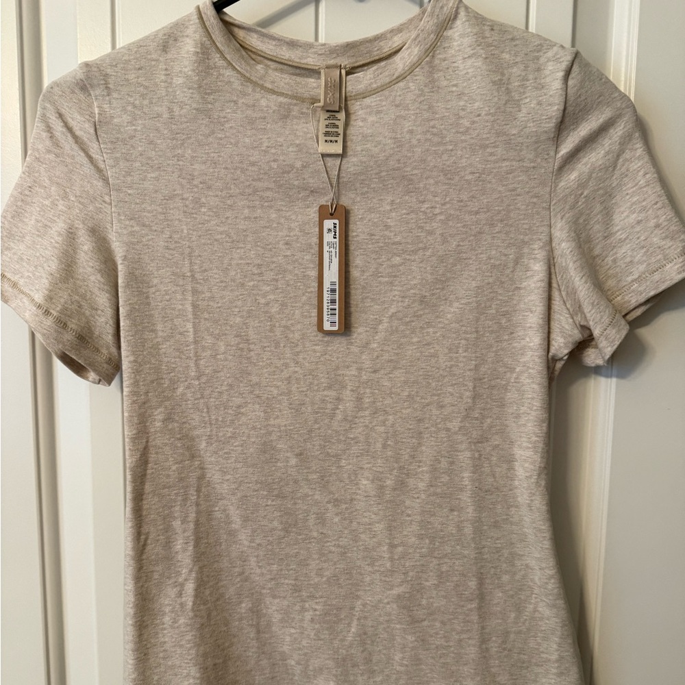 SKIMS Tan Cream Fitted Short Sleeve T-Shirt